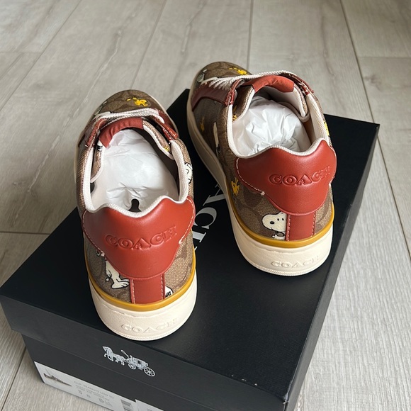 Coach X Peanuts Clip Low Top Sneaker - Picture 4 of 7